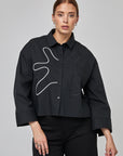 Chemise bicolore avec broderie abstraite sur la poitrine | CF25-607- Noir
