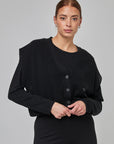 Cardigan doublé avec encolure large et fermeture boutonnée | CF25-924