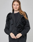 Loose-fitting blazer with large floral appliqués. | CF25-406