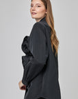 Loose-fitting blazer with large floral appliqués. | CF25-406
